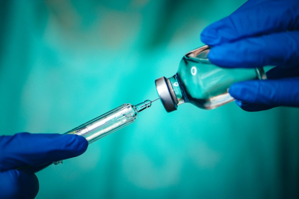 Vaccinul Johnson&Johnson vine în Europa. Va fi livrat începând cu 19 aprilie
