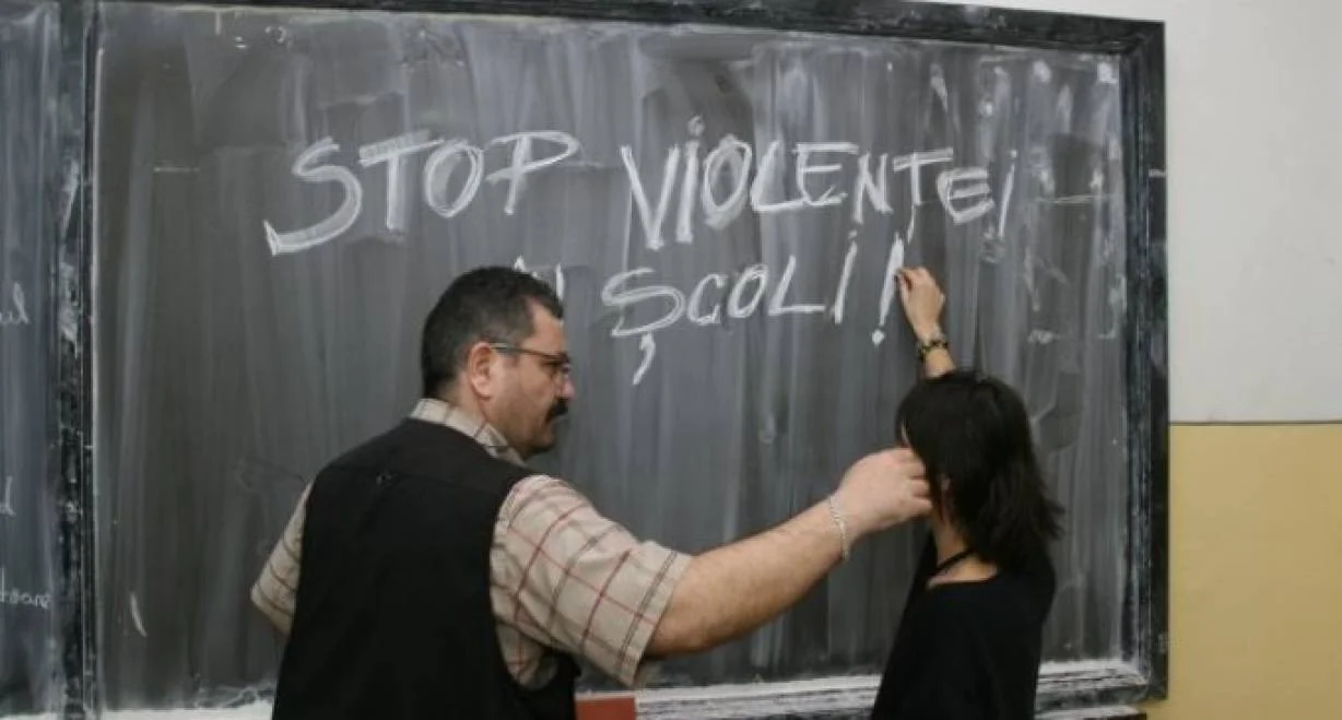 Violența în școli, un fenomen care pare fără rezolvare
