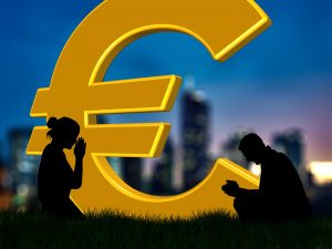 Curs valutar. Euro a ajuns la un nivel record în raport cu leul. Cum vor fi afectați români de această nouă creștere