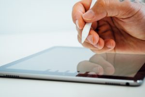 6 Motive să-ți iei acum o tabletă grafică