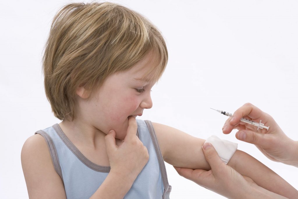 Ce este Comirnaty, vaccinul destinat tinerilor. Ce categorii de vârste sunt incluse în program