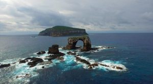 A dispărut una dintre cele mai impresionante minuni naturale ale lumii. Arcul lui Darwin s-a prăbușit!