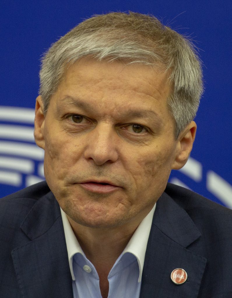 Cioloș îi plânge pe demișii USR PLUS: „Nu ați făcut nimic greșit! Dimpotrivă, sunteți victime”