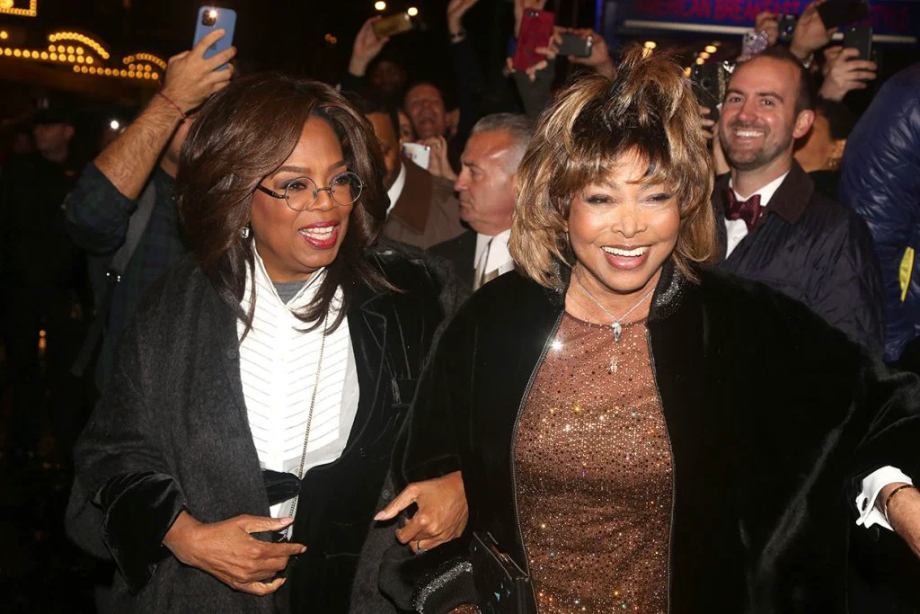Oprah, experiență paranormală pe scenă cu Tina Turner 