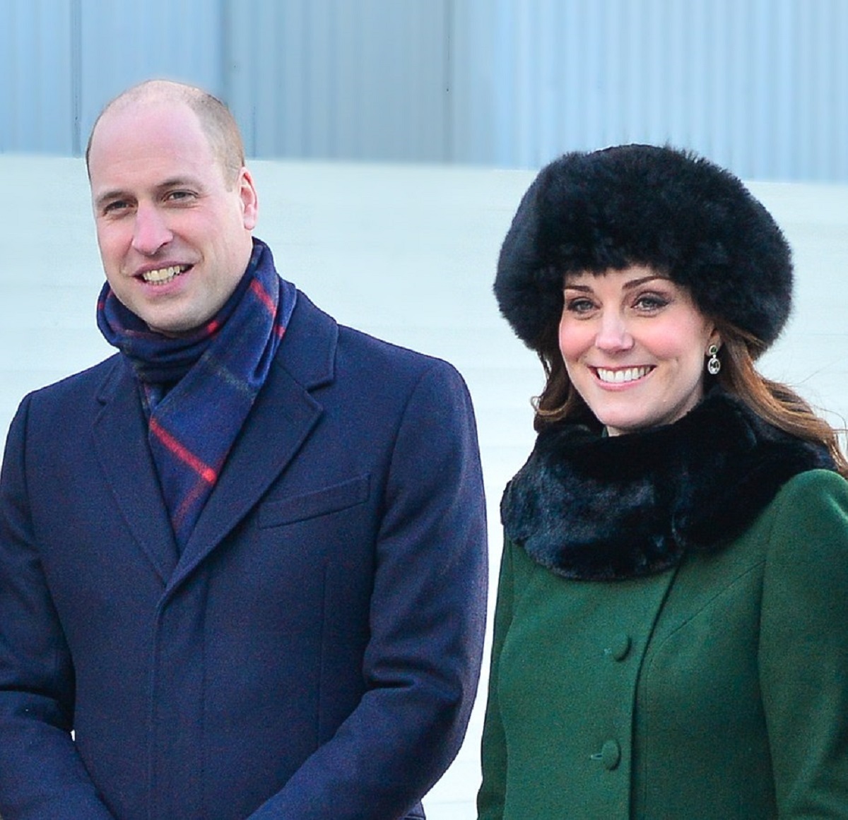 Kate și William îi pregătesc pe cei trei copii de școală. Unde vor învăța şi cât costă taxele anuale pentru prinți. FOTO