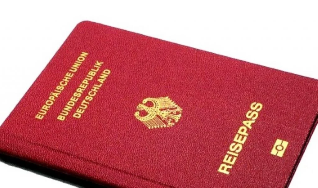 Românii, pe locul trei la primirea cetățeniei germane. Ce condiții trebuie să îndeplinești pentru un pașaport