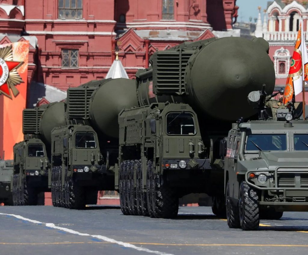 Rusia, somată de SUA, Marea Britanie și Franța că nu mai fluture amenințarea unui război nuclear