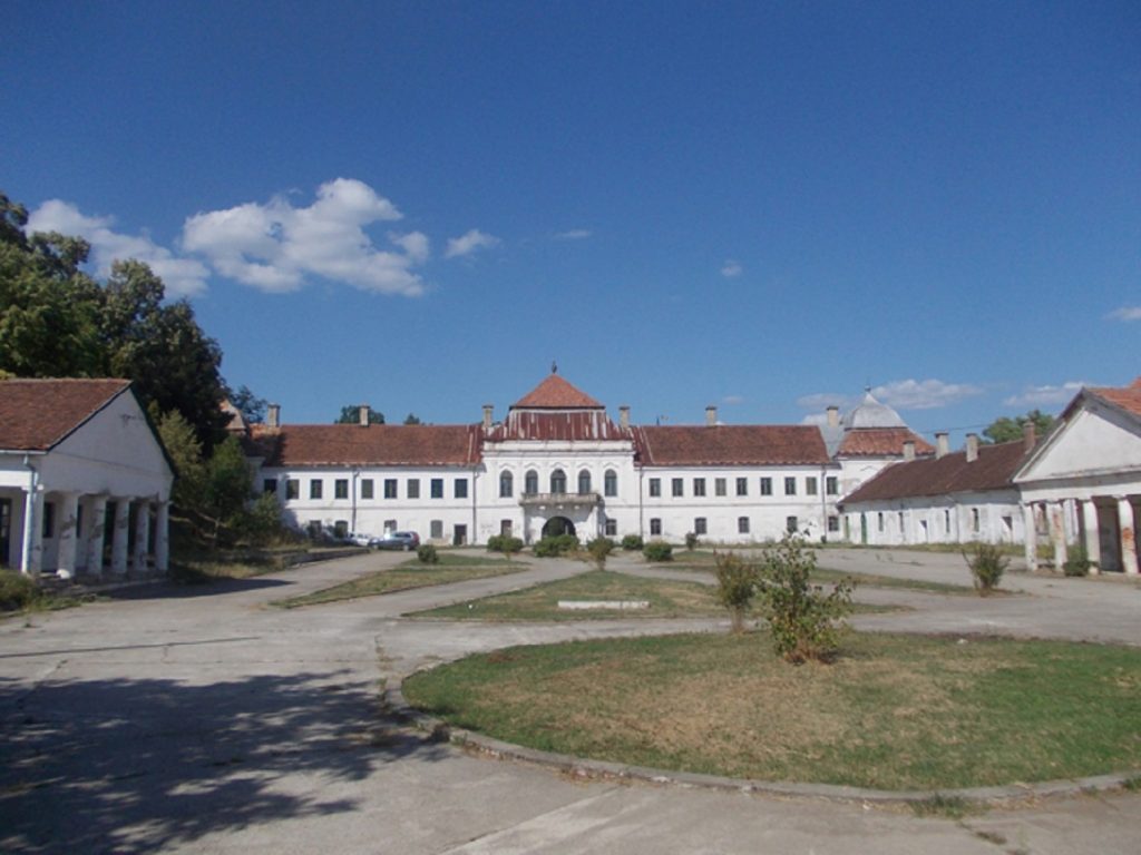 Ingineria prin care cel mai mare castel din Transilvania a ajuns în patrimoniul statului maghiar