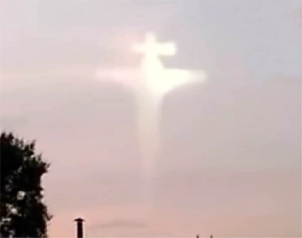 Crucea apărută pe cer – Calendar creștin ortodox: 7 mai