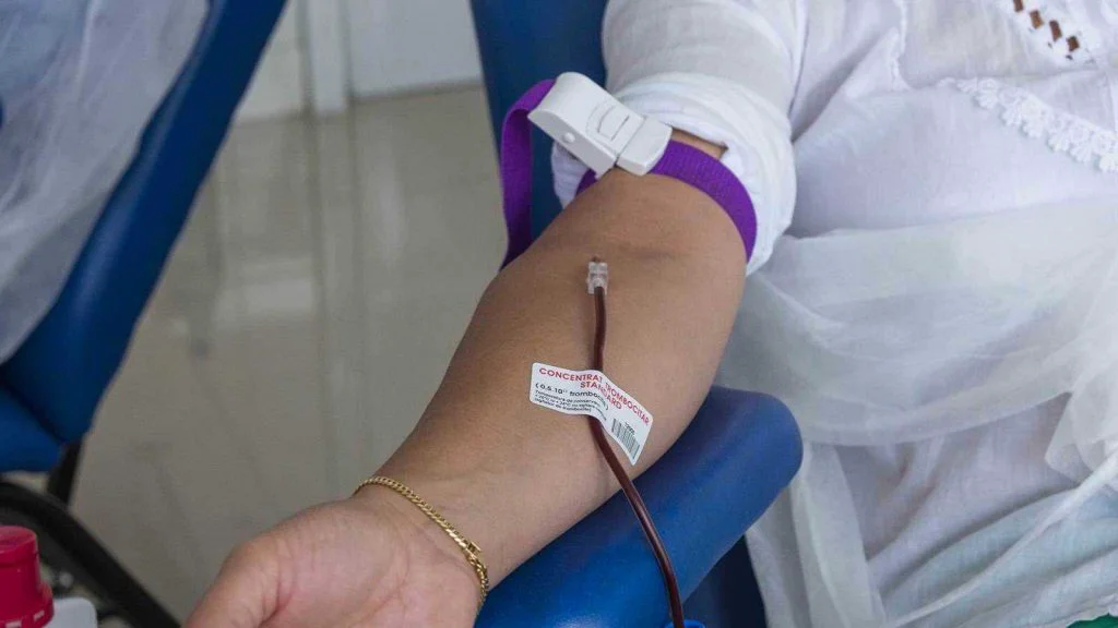 La cât timp după vaccinarea anti-COVID-se poate dona sânge