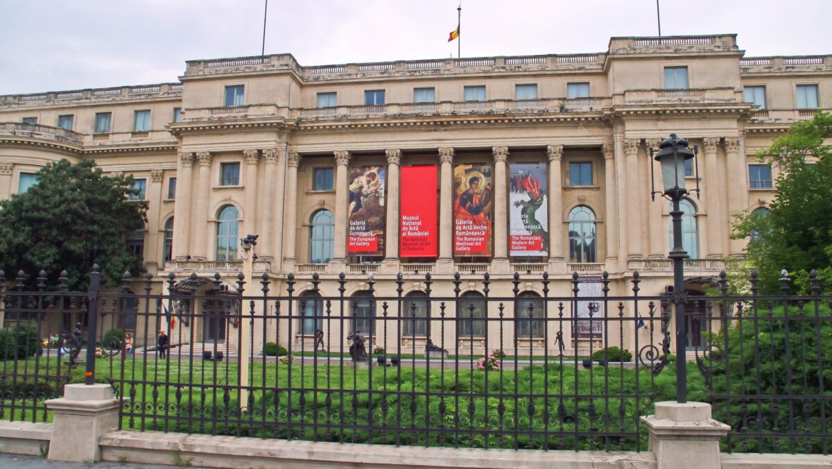 Muzeul Național de Artă, replică în scandalul privind falsurile din expoziţia Brauner. Respingem acuzaţiile fără dovezi