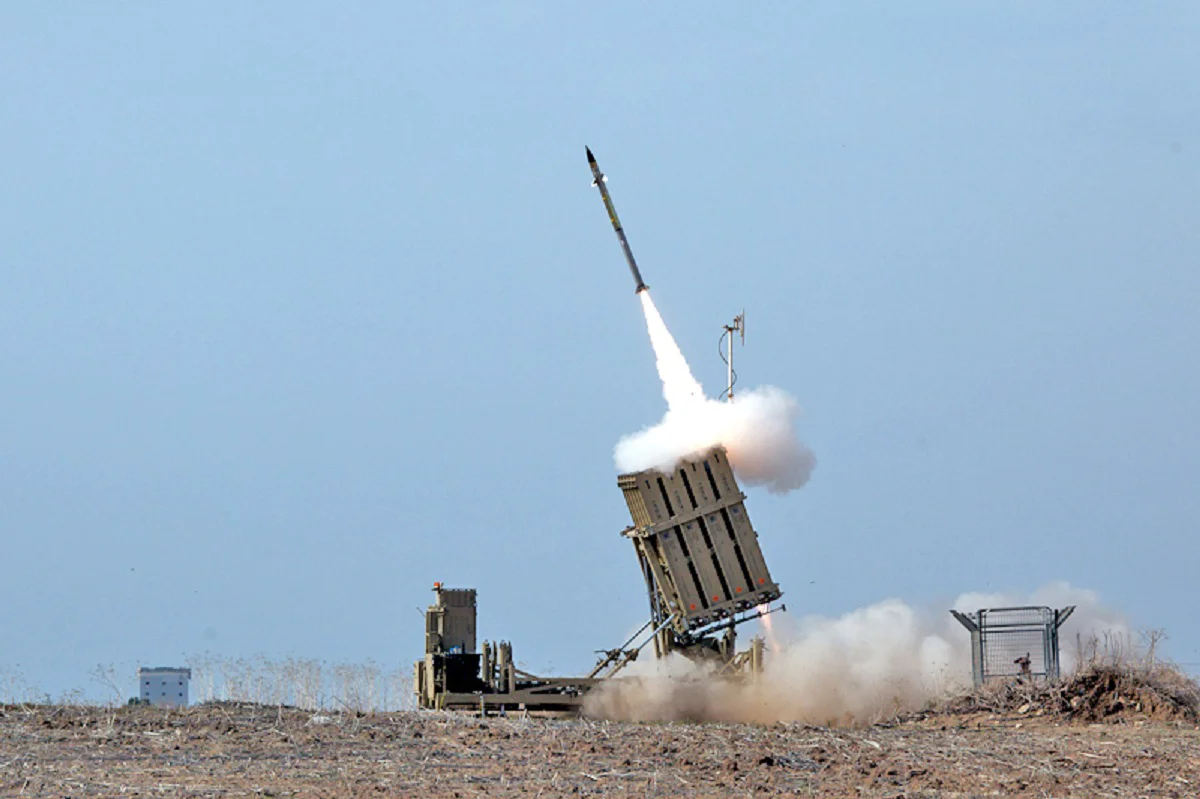 Cât costă o rachetă de interceptare lansată de Israel?