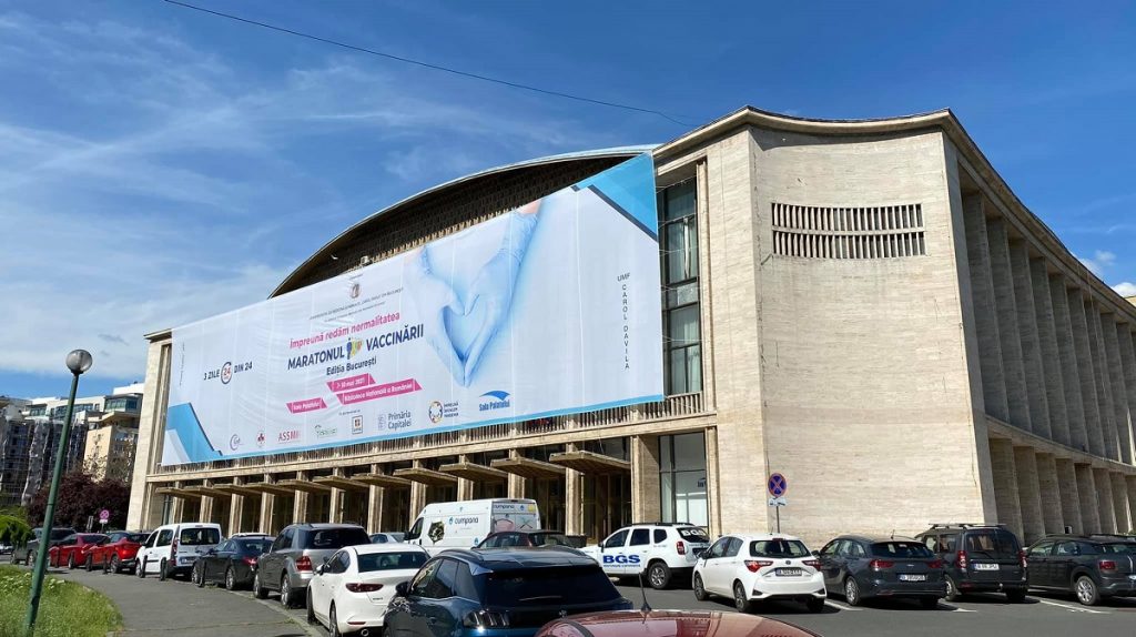 Începe maratonul vaccinării în București. Autobuzele vor circula non-stop pentru cei care vor să ajungă la Sala Palatului și Biblioteca Națională