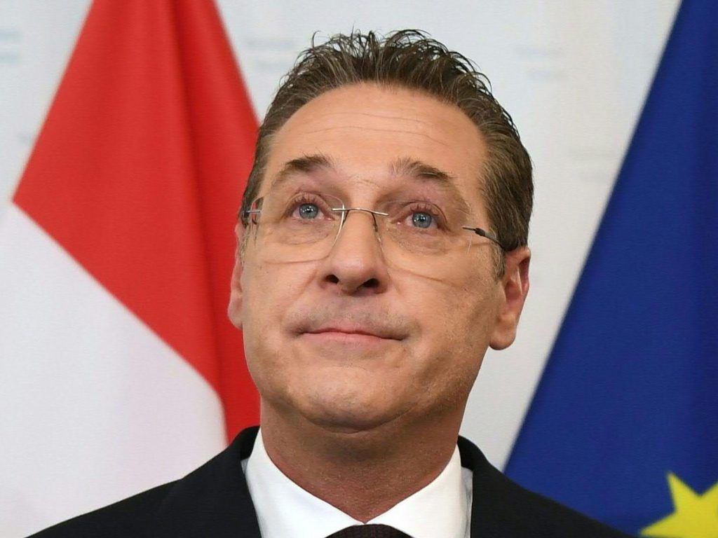 Fostul șef al FPÖ, Heinz-Christian Strache, salvat de pe un iaht care luase foc în largul Croației