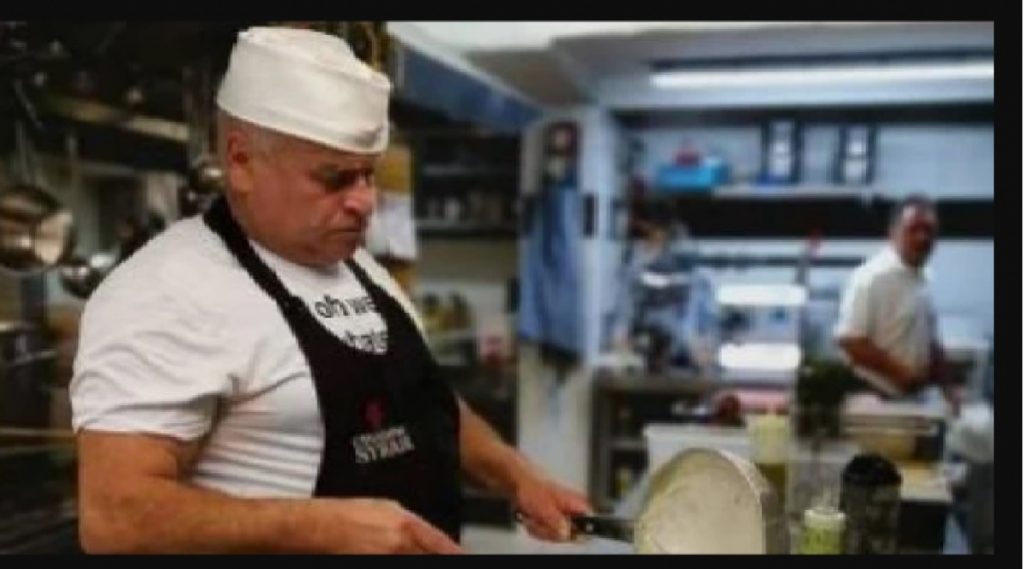 Un bucătar român de la un cunoscut restaurant italian, găsit mort în casă după cinci zile. Carabinierii, alertați de vecini