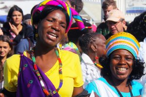 Femeile din Africa de Sud ar putea avea mai mulţi soţi