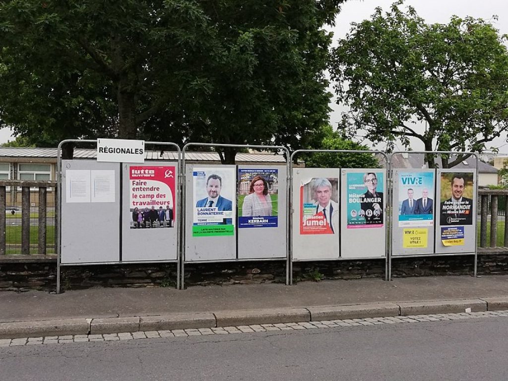 Alegerile din Franța, un eșec pentru partidul lui Macron. Ministrul de Interne: Absenteismul este un mesaj