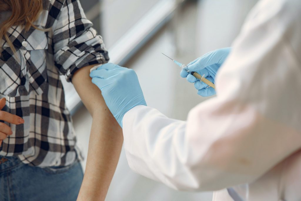 BioNTech, salt uriaș în cercetare: Primul pacient a primit vaccinul împotriva cancerului