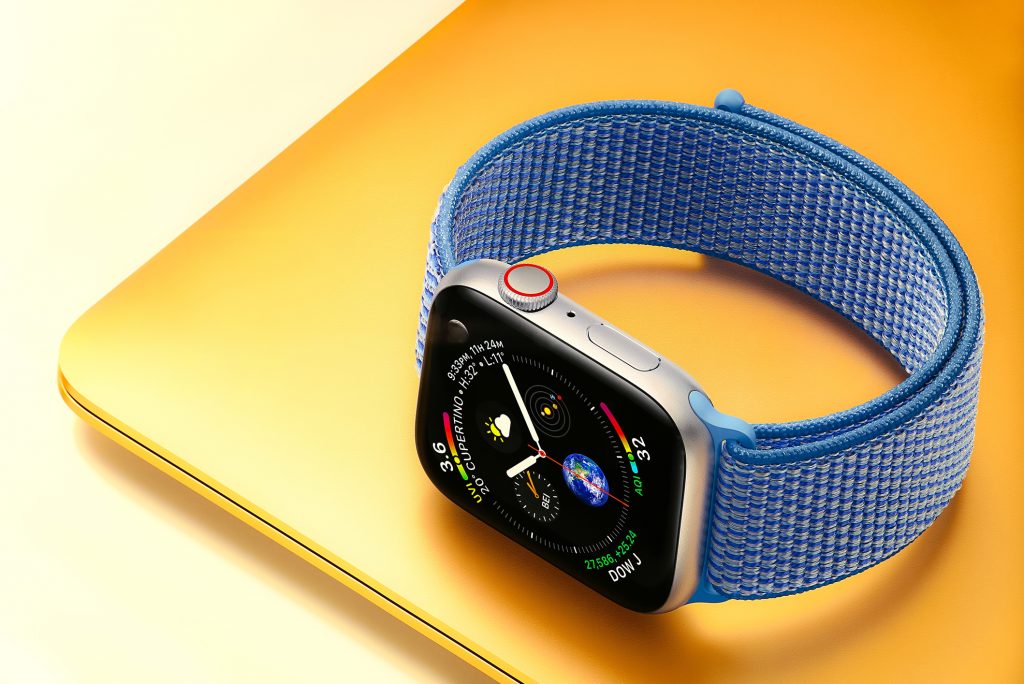 Apple lucrează la un nou smartwatch cu display mai mare și senzori mai buni