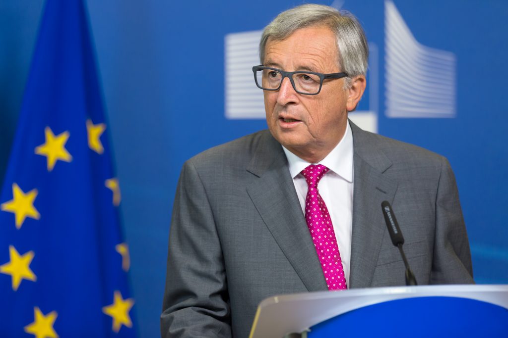 Rezultat dezastruos al unui sondaj asupra UE. Optimistul Jean-Claude Juncker spune că e„Doar temporar!‟