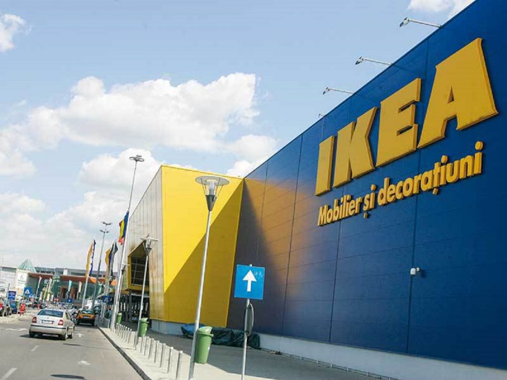 Ikea anunță o campanie de rechemare, după ce anumite oglinzi au căzut de pe perete. Se rup accesoriile de fixare