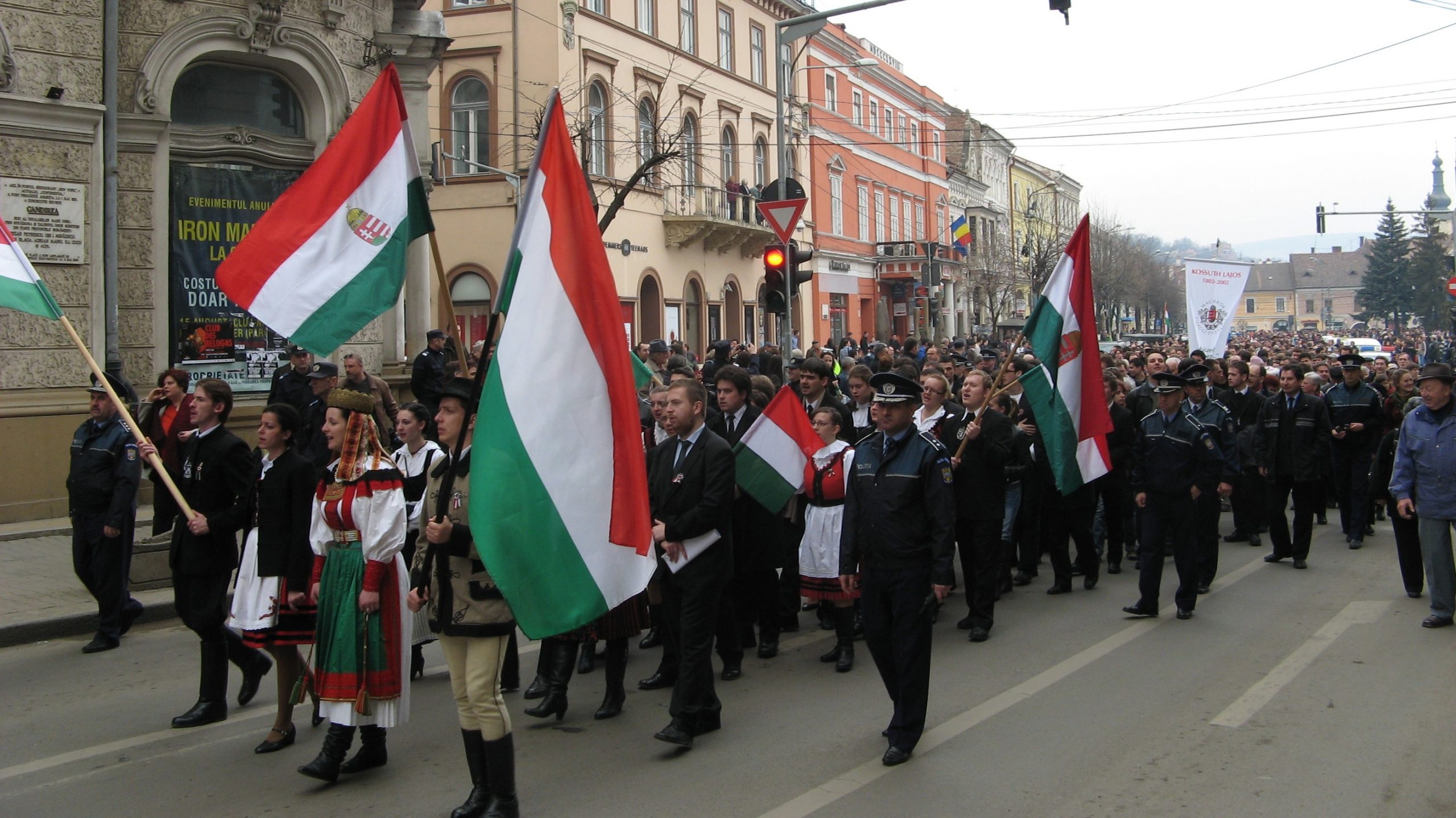 Sondaj: Peste 50% dintre minoritarii maghiari din Transilvania îi resping pe cetățenii românii