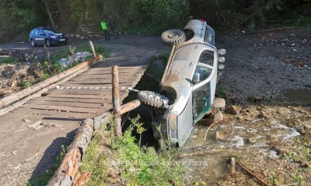 Urmărire cu focuri de armă, în Olt. Șoferul fugar a ajuns într-un cap de pod