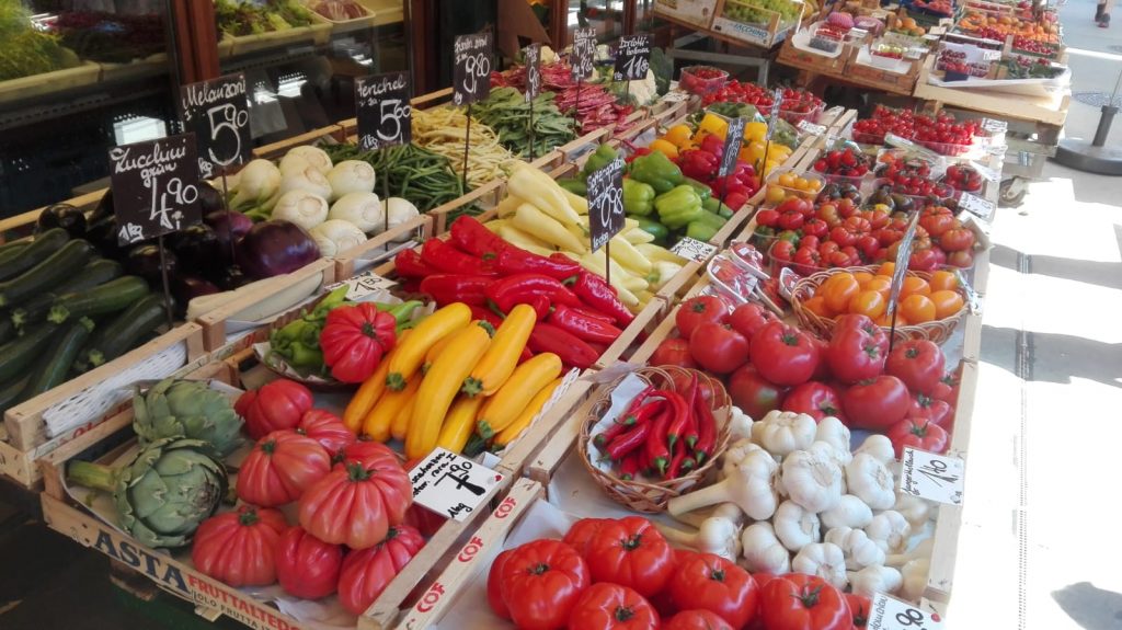 Produsele alimentare locale pot deveni un lux în Uniunea Europeană. De ce explodează prețurile