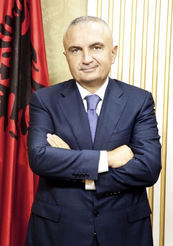 Președintele Albaniei la un pas să fie demis. Parlamentul și-a dat avizul, politicianul a încălcat constituția