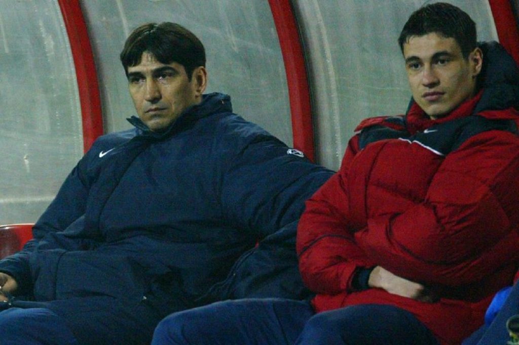 În timp ce Pițurcă senior analizează meciurile de la Euro 2020, juniorul provoacă scandal în club. Alex, potolit cu un pumn