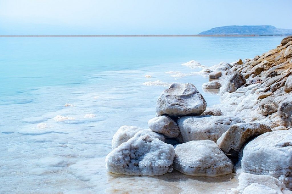Cercetătorii nu pot explica descoperirea de la Marea Moartă. Cum a ajuns material extraterestru pe Pământ? FOTO