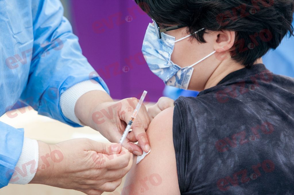 Eșecul campaniei de vaccinare. Uniunea Europeană ar putea reintroduce vizele de călătorie pentru români