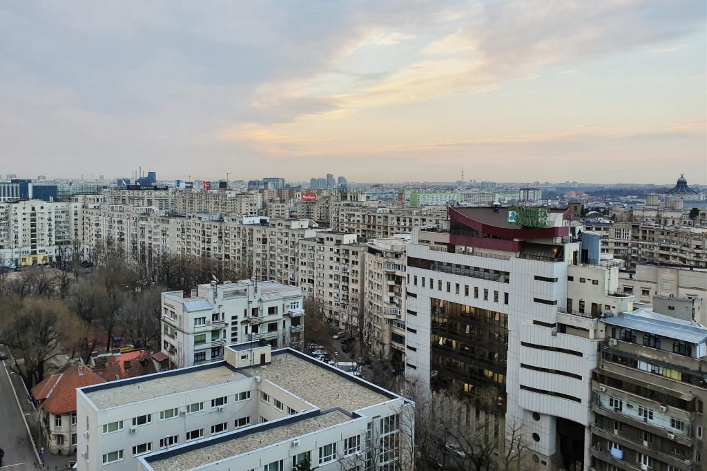Piața imobiliară. Garsonieră cu 3.500 de euro în România. Orașele în care prețurile locuințelor sunt mai mici decât locurile de parcare din București