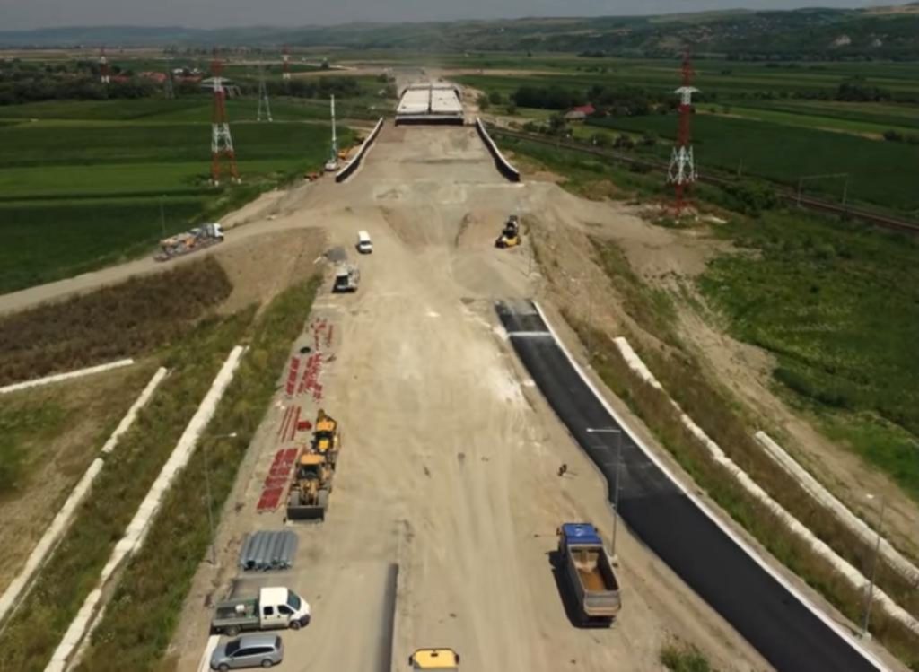 Umbrărescu a reluat lucrările pe Autostrada Transilvania. Omul de afaceri a obținut ajustarea contractelor