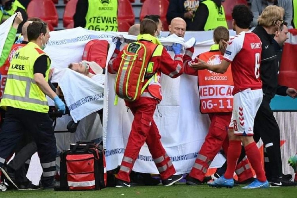 Surpriză pregătită de UEFA pentru paramedicii care i-au salvat viața lui Christian Eriksen, după ce danezul a suferit un stop cardiac
