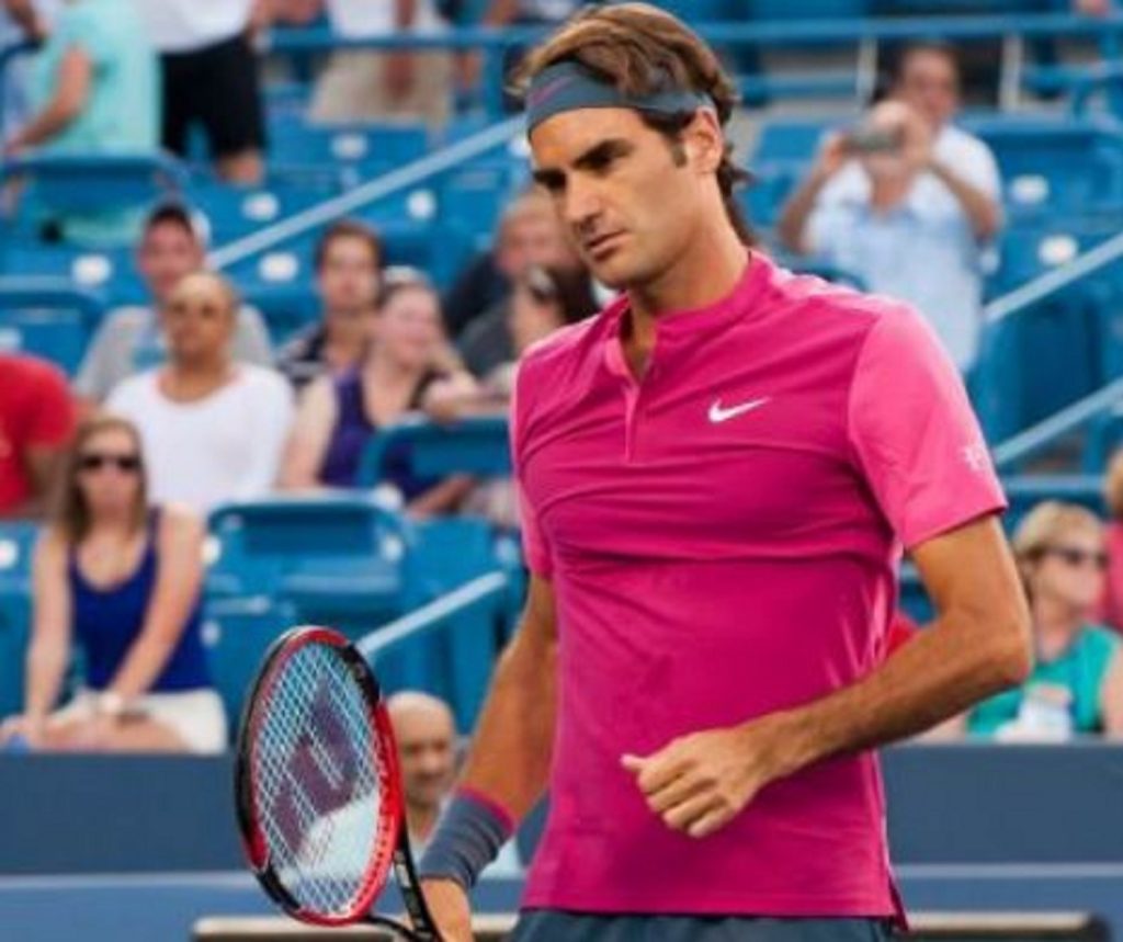 Roger Federer a fost zdrobit în sferturile de finală de la Wimbledon. Elvețianul n-a avut nicio șansă și a căzut fizic