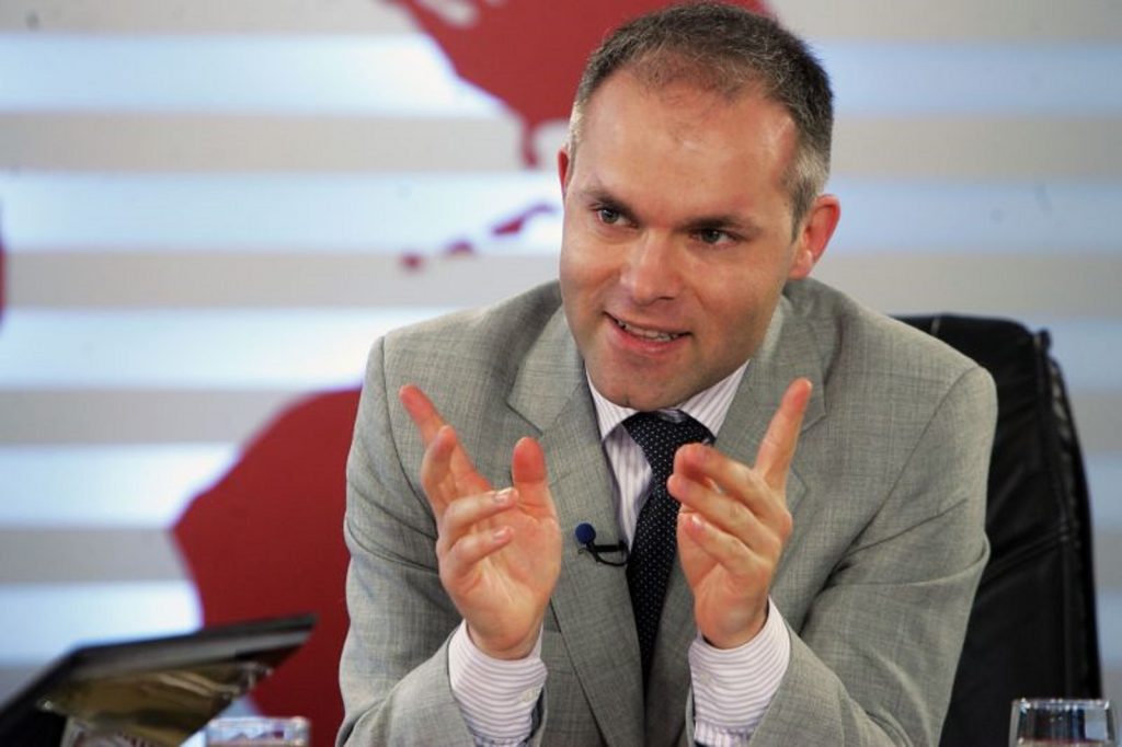 Daniel Funeriu îl pune la punct de Stelian Ion: „A devenit ministrul plânsotecii cu spectatori”