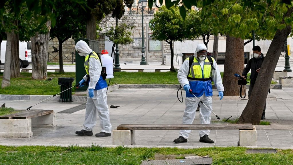 Cresc cazurile de infectare în Grecia, autoritățile de la Atena au adoptat noi reguli. Ce trebuie să știe turiștii care ajung în Elada
