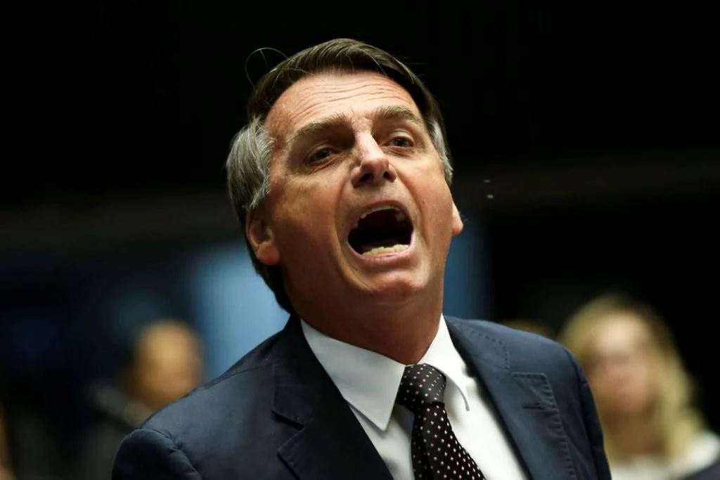 Anti-vaccinistul planetei, Jair Bolsonaro, a fost internat de urgență. În ce stare se află președintele Braziliei