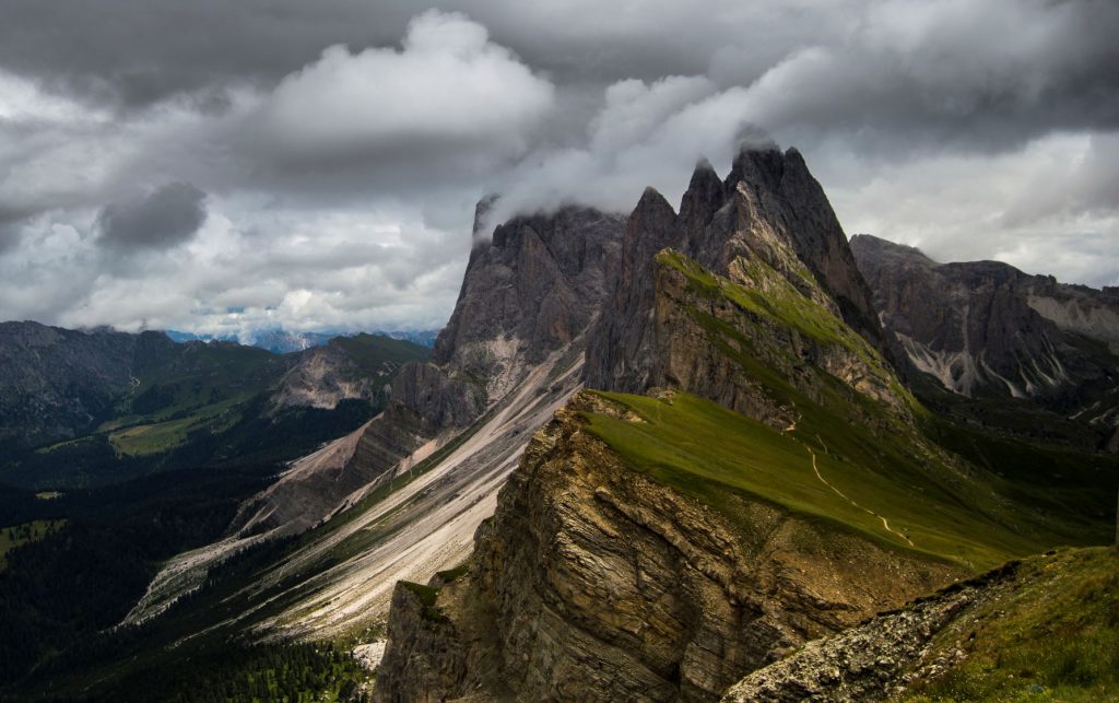 Trasee montane, în topul celor mai frumoase locuri din lume, pe care nu trebuie să le ratați