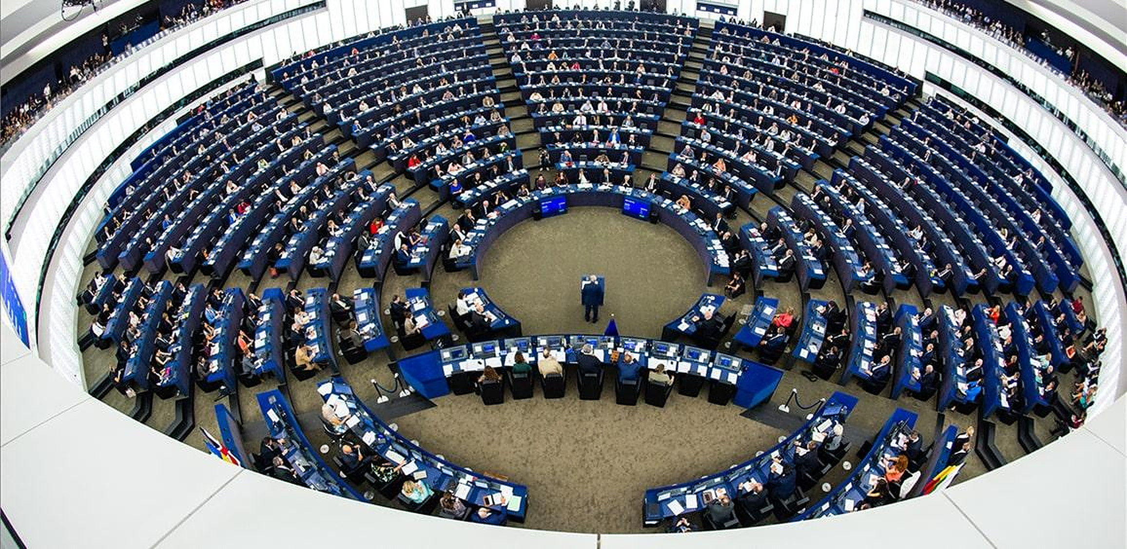 Salariul unui europarlamentar. Suma încasată de politicienii care ne reprezintă la Bruxelles