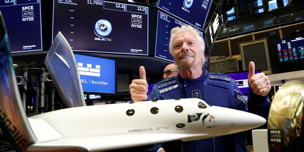 Richard Branson s-a întors din spațiu. A luat naștere o nouă industrie în domeniul spațial. VIDEO