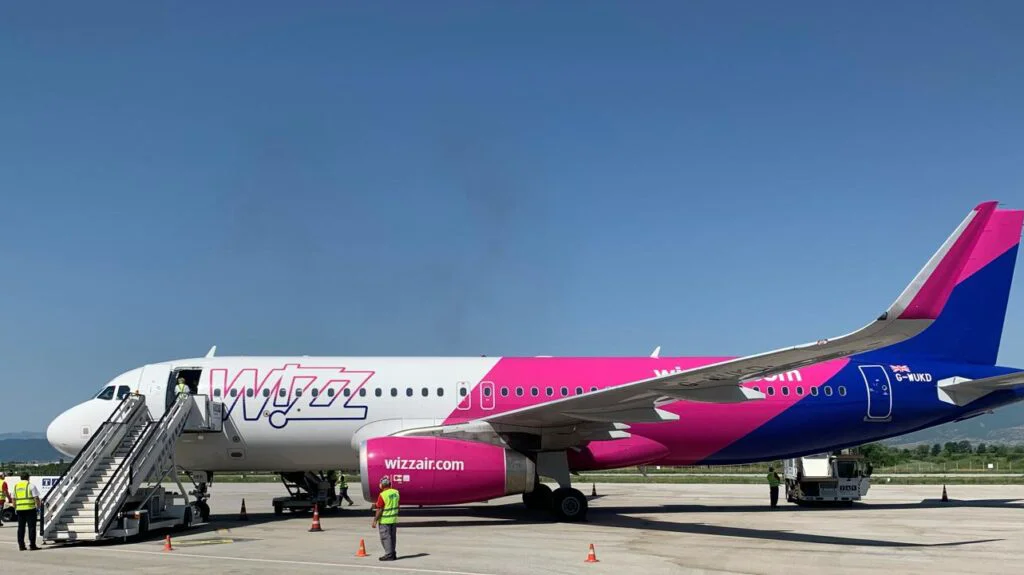 Wizz Air, obligată să plătească despăgubiri. Se pare că nici câștigarea proceselor nu mai este de ajuns