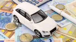 Prețurile sar în aer și la asigurările RCA. Ce este foarte important de reținut