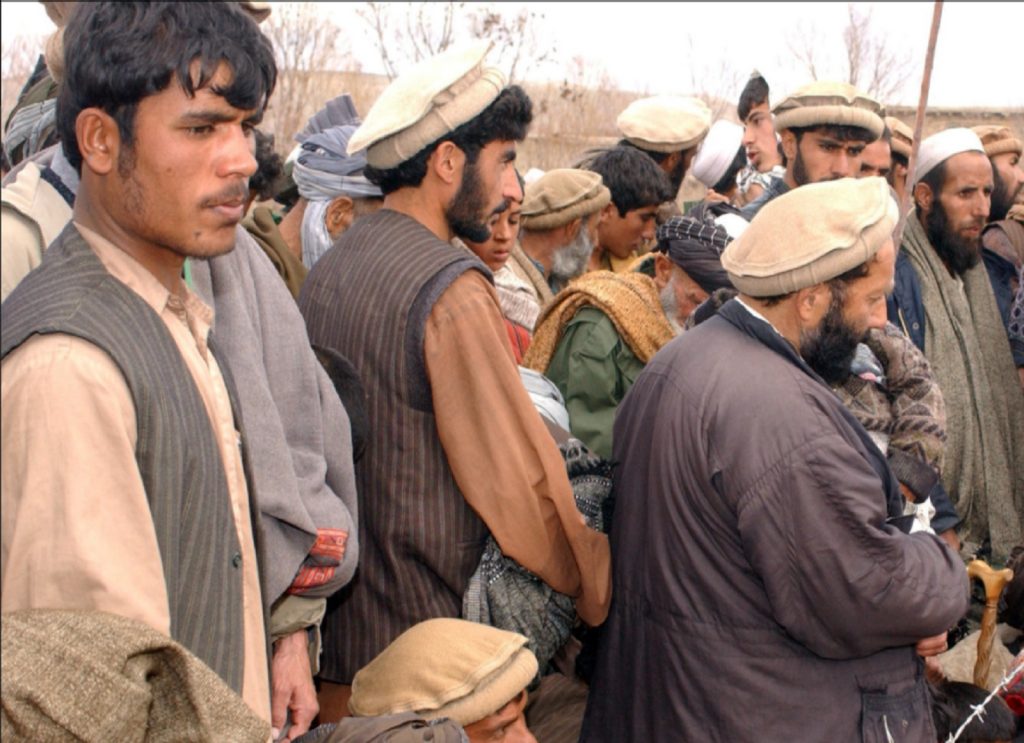 Dezastrul din Afganistan. Sute de oameni își vând rinichii pentru a putea trăi
