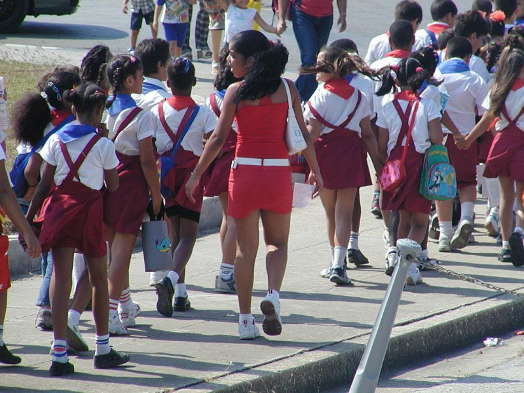 Decizie radicală în Cuba, luată înainte de începerea școlii. Toți copiii vor fi vaccinați