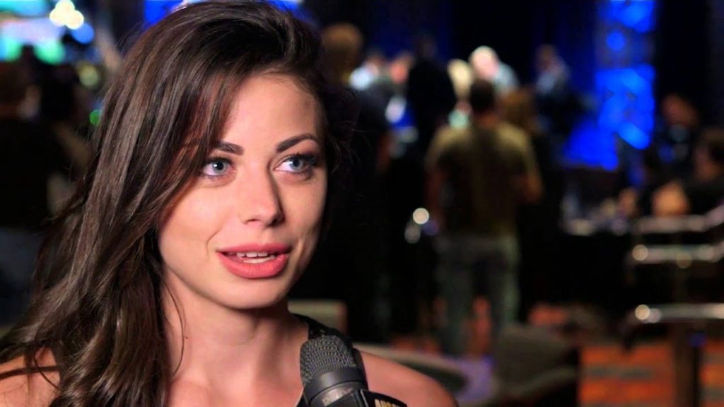 Samantha Abernathy, una dintre cele mai frumoase jucătoare de poker, vine la 888poker LIVE Bucharest Festival 2021