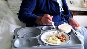 Spital Judeţean, gest disperat. Metoda inedită pentru a asigura hrana pacienţilor 
