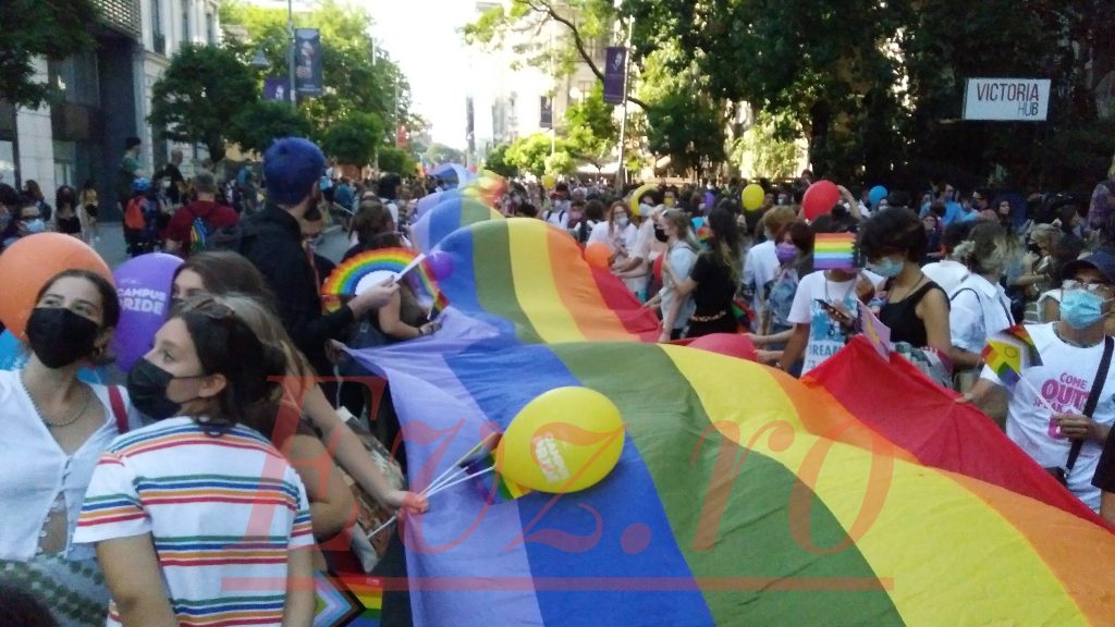 Imagini de la Bucharest Pride. Mii de participanți s-au adunat în centrul Capitalei. Limita maximă este de 500