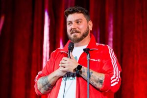 Micutzu, răsfățat de colegii de la Antena 1. A avut parte de o mare surpriză de ziua lui de naștere